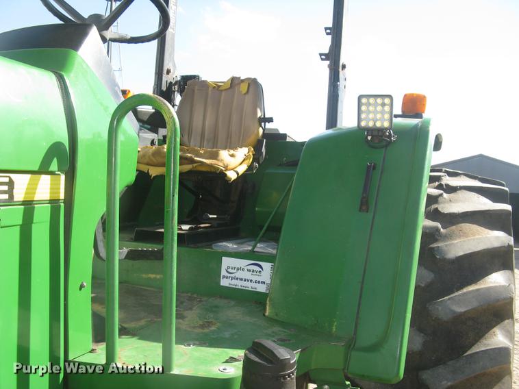 image for item DC1304 1998 John Deere 7405 tractor