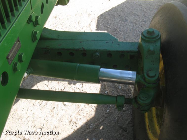 image for item DC1304 1998 John Deere 7405 tractor