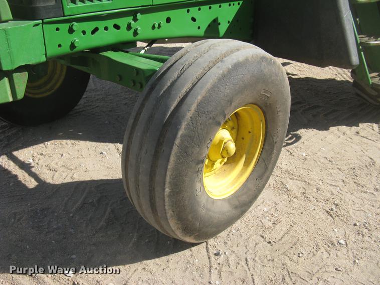 image for item DC1304 1998 John Deere 7405 tractor