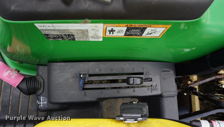 image for item DD6563 2002 John Deere 4610 MFWD tractor