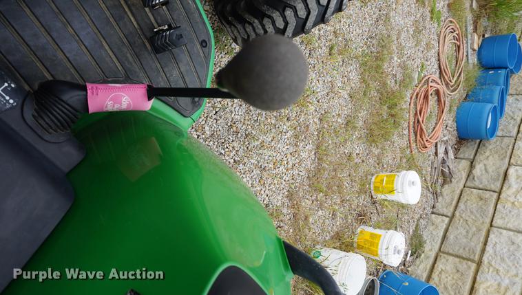 image for item DD6563 2002 John Deere 4610 MFWD tractor