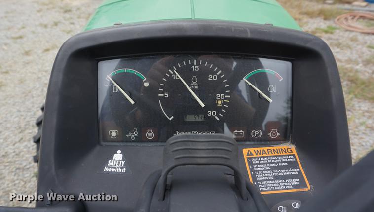 image for item DD6563 2002 John Deere 4610 MFWD tractor