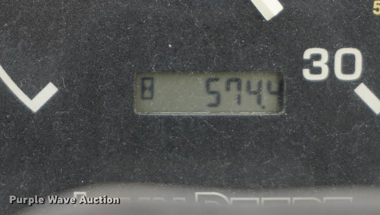 image for item DD6563 2002 John Deere 4610 MFWD tractor