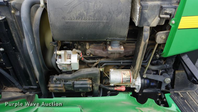 image for item DD6563 2002 John Deere 4610 MFWD tractor