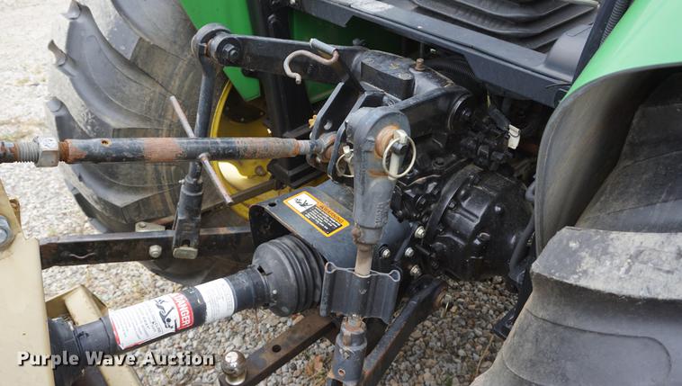 image for item DD6563 2002 John Deere 4610 MFWD tractor