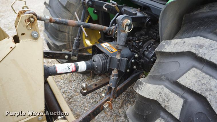 image for item DD6563 2002 John Deere 4610 MFWD tractor