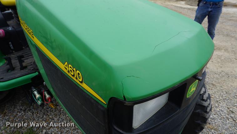 image for item DD6563 2002 John Deere 4610 MFWD tractor