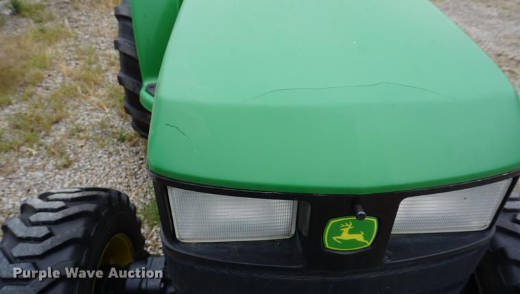 image for item DD6563 2002 John Deere 4610 MFWD tractor