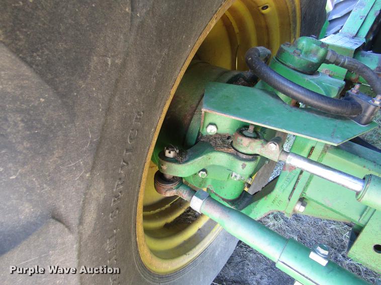 image for item DD8912 1995 John Deere 9600 RWA combine