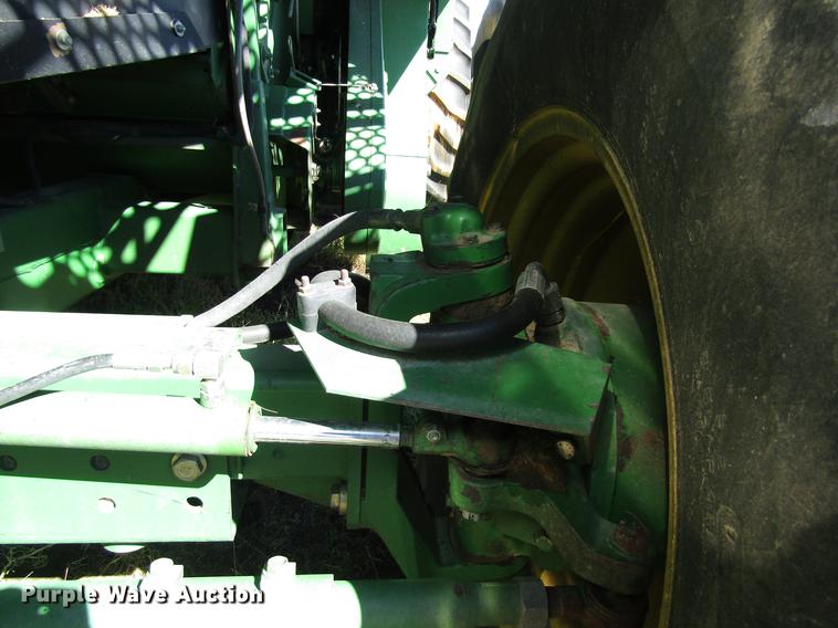 image for item DD8912 1995 John Deere 9600 RWA combine