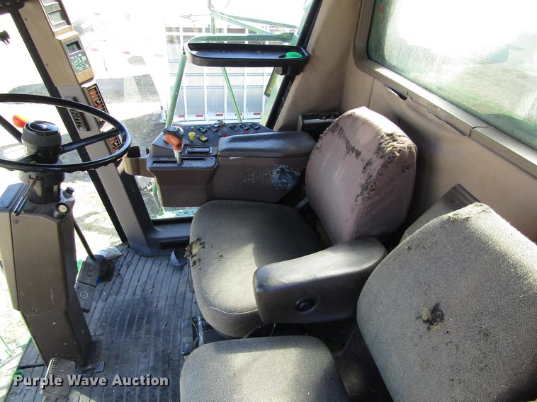 image for item DD8912 1995 John Deere 9600 RWA combine