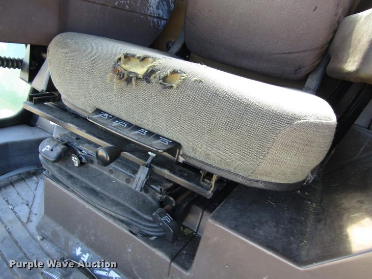 image for item DD8912 1995 John Deere 9600 RWA combine