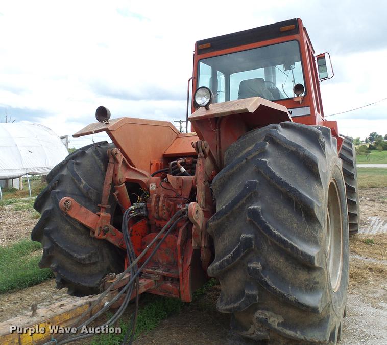 image for item DE5266 1982 Massey-Ferguson 4840 4WD tractor