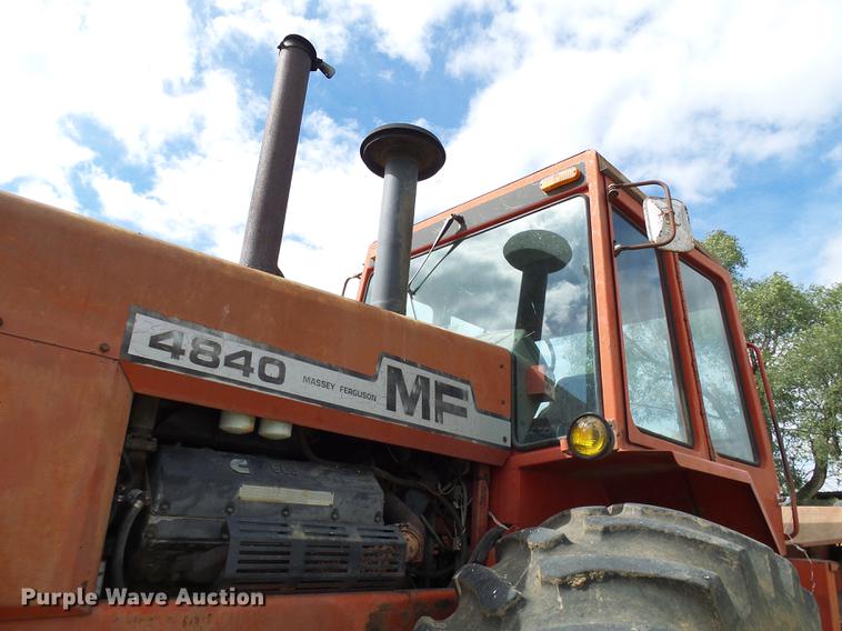 image for item DE5266 1982 Massey-Ferguson 4840 4WD tractor