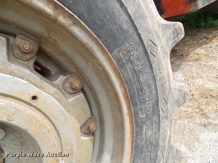 image for item DE5266 1982 Massey-Ferguson 4840 4WD tractor