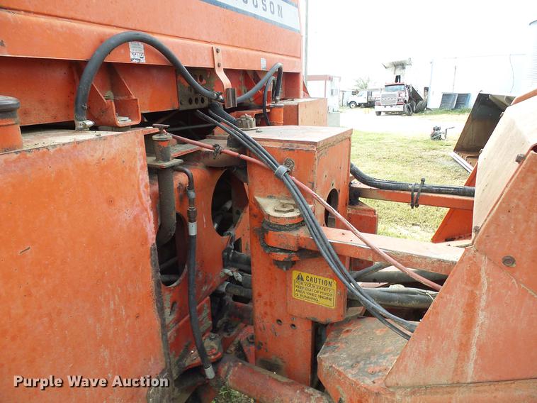 image for item DE5266 1982 Massey-Ferguson 4840 4WD tractor