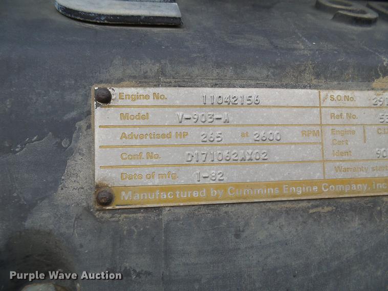 image for item DE5266 1982 Massey-Ferguson 4840 4WD tractor