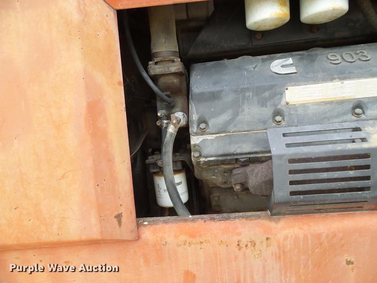 image for item DE5266 1982 Massey-Ferguson 4840 4WD tractor