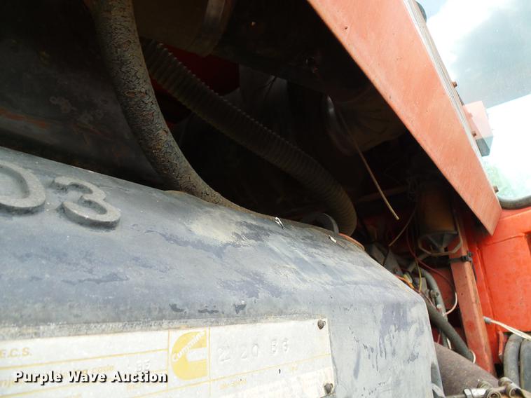 image for item DE5266 1982 Massey-Ferguson 4840 4WD tractor