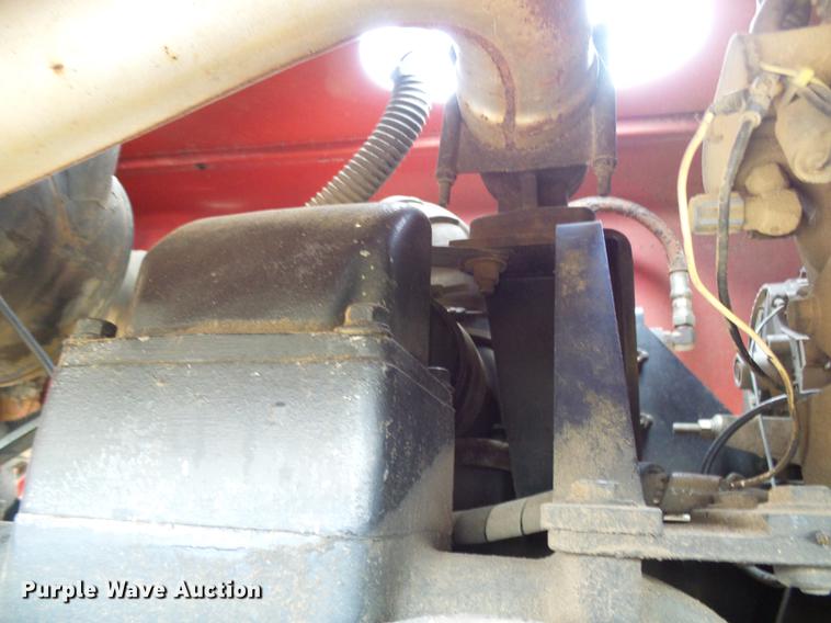 image for item DE5266 1982 Massey-Ferguson 4840 4WD tractor