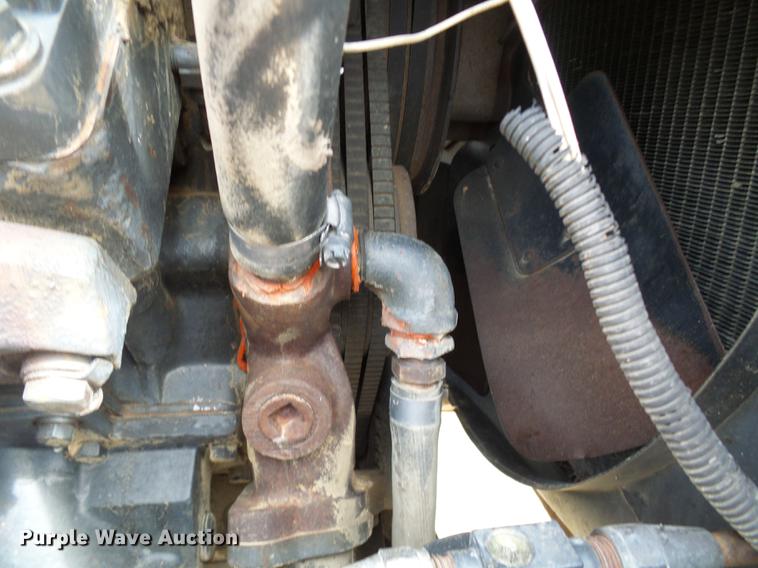 image for item DE5266 1982 Massey-Ferguson 4840 4WD tractor