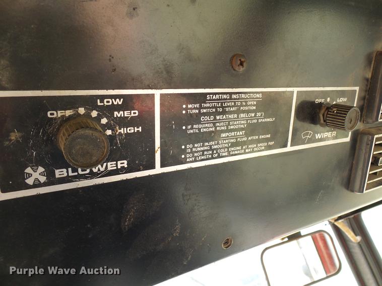 image for item DE5266 1982 Massey-Ferguson 4840 4WD tractor