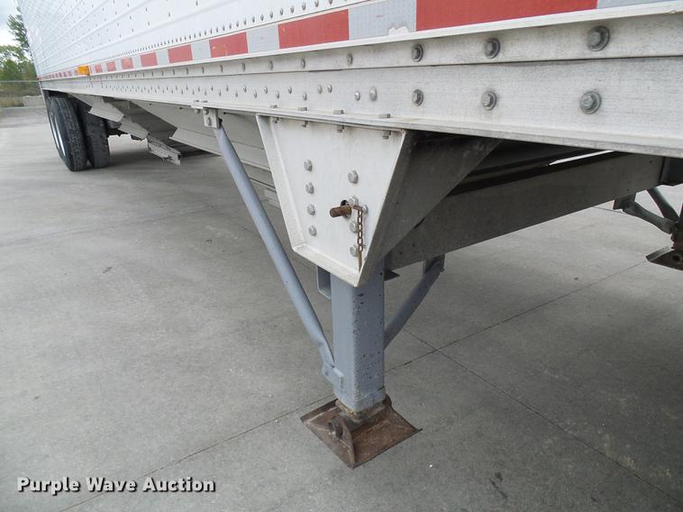 image for item DE5272 1994 Wilson DWH-200 double hopper bottom grain trailer