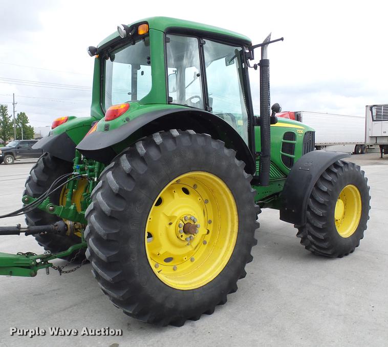 image for item DE5274 2010 John Deere 7230 Premium MFWD tractor