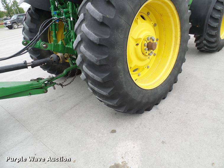 image for item DE5274 2010 John Deere 7230 Premium MFWD tractor