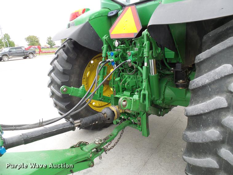 image for item DE5274 2010 John Deere 7230 Premium MFWD tractor