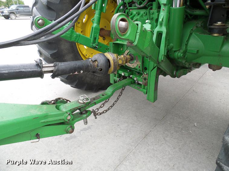 image for item DE5274 2010 John Deere 7230 Premium MFWD tractor