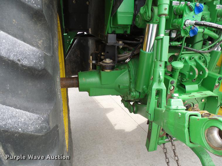 image for item DE5274 2010 John Deere 7230 Premium MFWD tractor