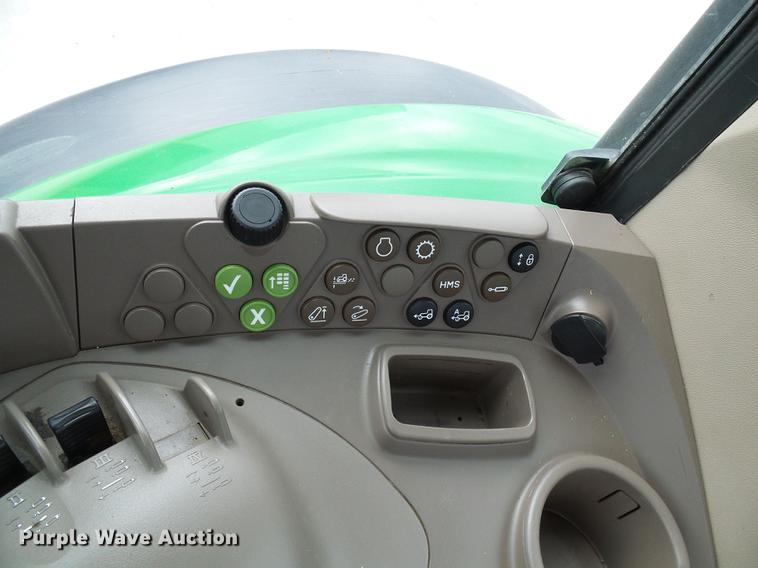 image for item DE5274 2010 John Deere 7230 Premium MFWD tractor