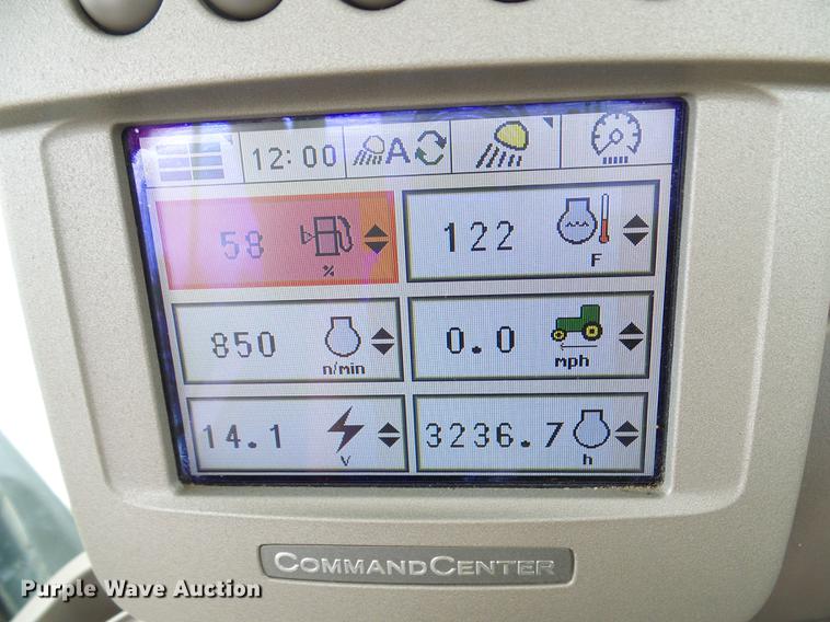 image for item DE5274 2010 John Deere 7230 Premium MFWD tractor