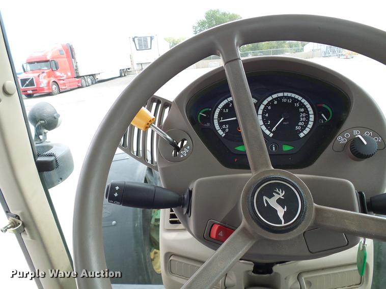 image for item DE5274 2010 John Deere 7230 Premium MFWD tractor