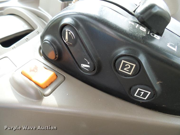 image for item DE5274 2010 John Deere 7230 Premium MFWD tractor