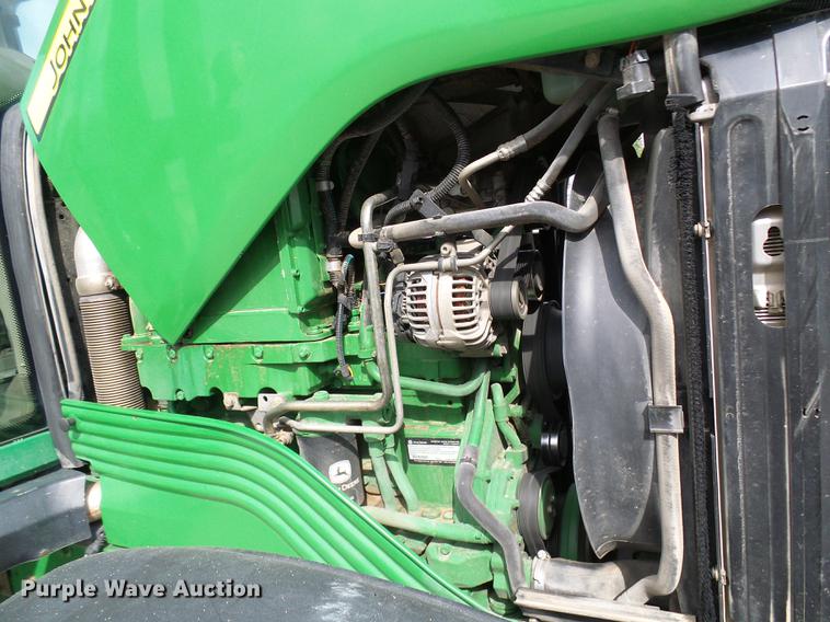 image for item DE5274 2010 John Deere 7230 Premium MFWD tractor