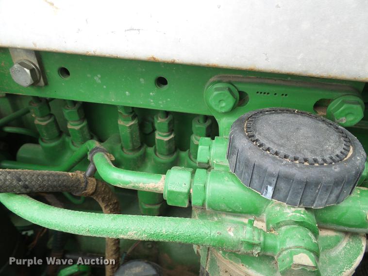 image for item DE5274 2010 John Deere 7230 Premium MFWD tractor