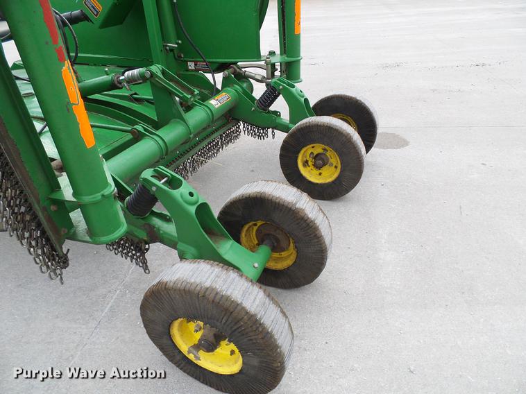 image for item DE5275 John Deere HX15 batwing rotary mower