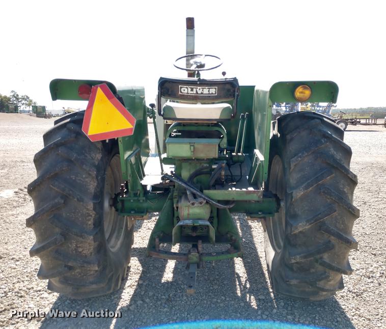 image for item DE6405 Oliver 1600 tractor