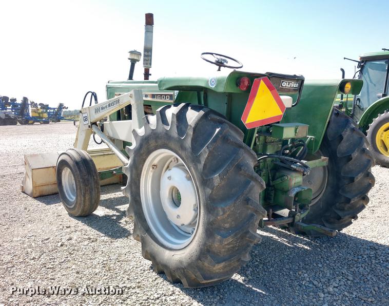 image for item DE6405 Oliver 1600 tractor