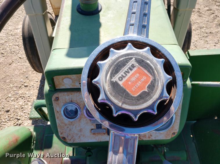image for item DE6405 Oliver 1600 tractor
