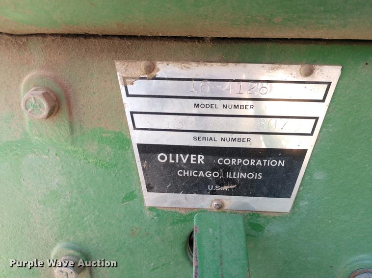 image for item DE6405 Oliver 1600 tractor