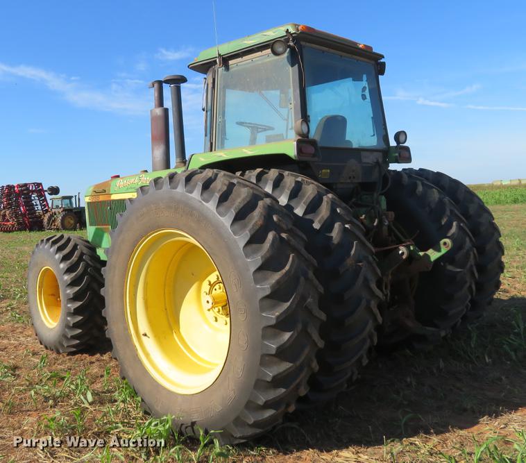 image for item DE6444 1990 John Deere 4955 MFWD tractor