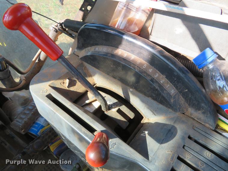 image for item DE6444 1990 John Deere 4955 MFWD tractor