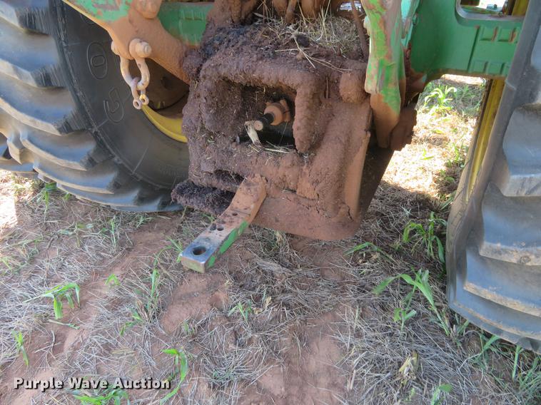 image for item DE6444 1990 John Deere 4955 MFWD tractor