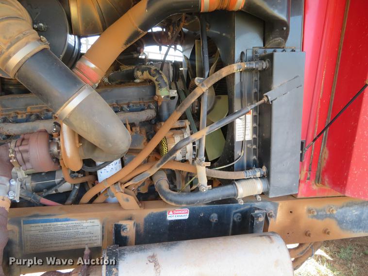 image for item DE6446 Stinger 6500 hay bale stacker