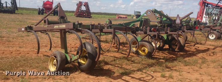 image for item DE6448 John Deere 680 chisel