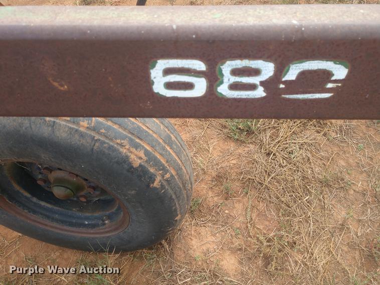 image for item DE6448 John Deere 680 chisel