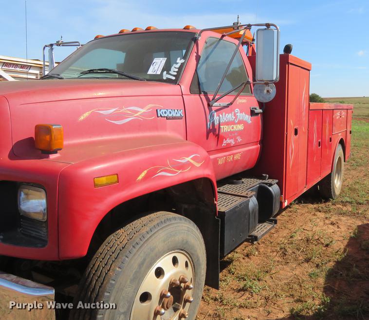 image for item DE6452 1996 Chevrolet Kodiak utility truck